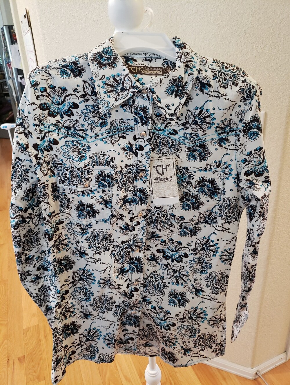 Cowgirl Hardware Floral Print Long-Sleeve Shirt - White & Blue
